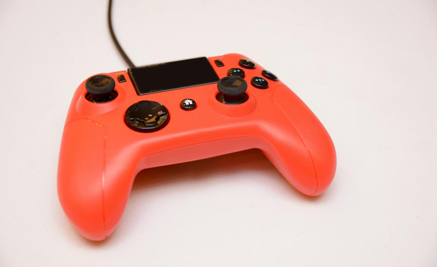 handkontroll till tv-spel som tillverkats genom att plast formsprutats i en form