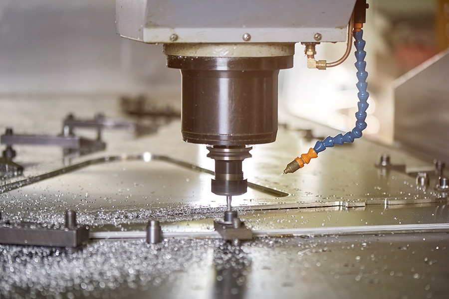 fräsa kanter med CNC-teknik